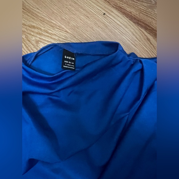 Shein Blue Too Never Worn Size L - Picture 2 of 4
